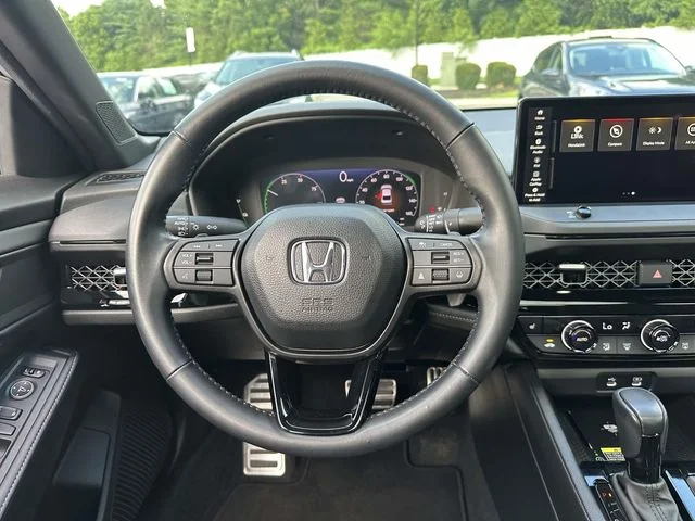 Certified Used 2025 Solar Silver Metallic Honda Sport image 14