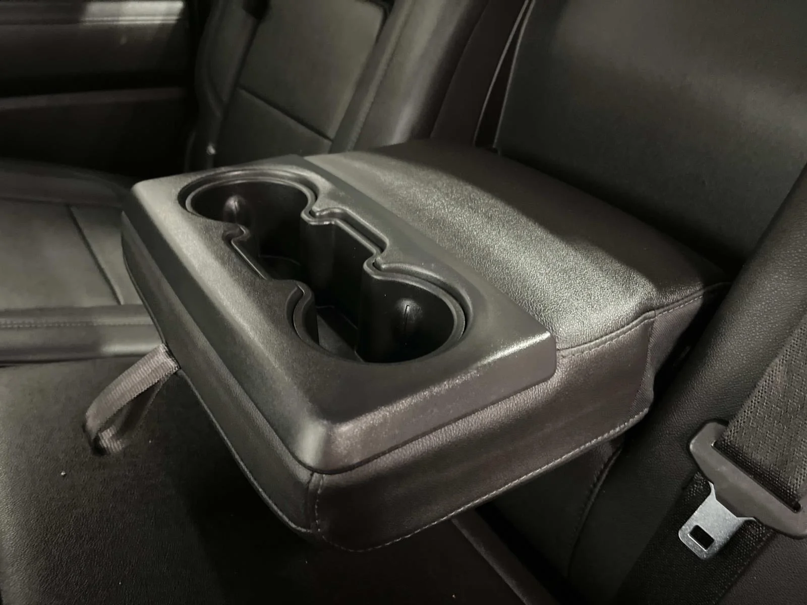 Used 2022 All normally body colored non-sheet metal parts will be black including front fender extensions, cab spoiler on Double & Crew cabs and LT trim door handles. May require extended lead time. Chevrolet LT Trail Boss image 15