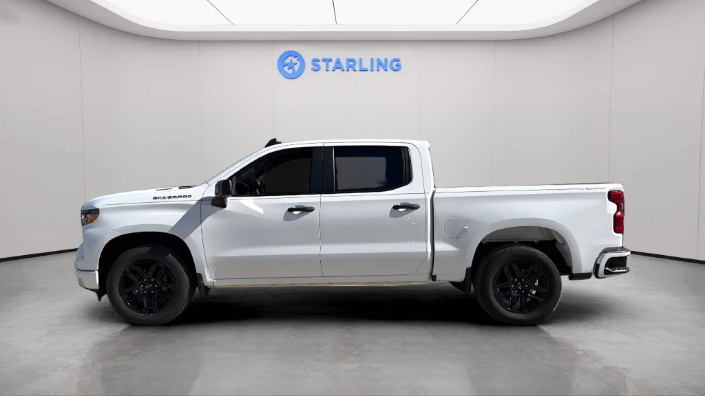 Used 2024 Summit White Chevrolet Custom image 4