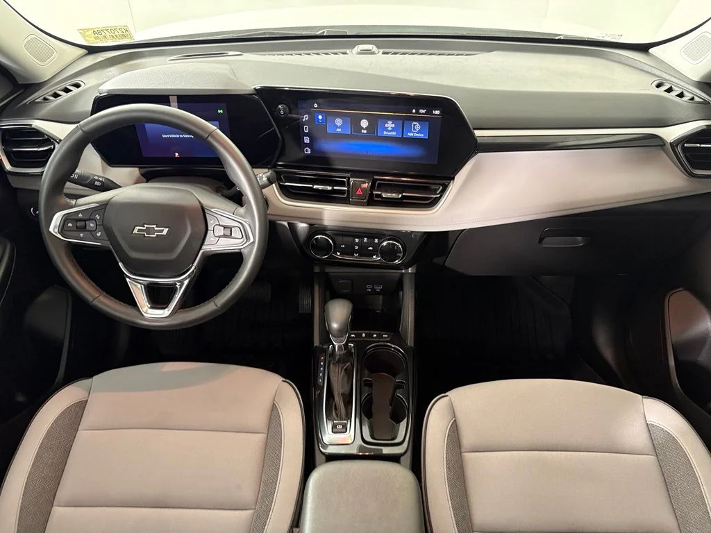 Used 2026 White Chevrolet LT image 34
