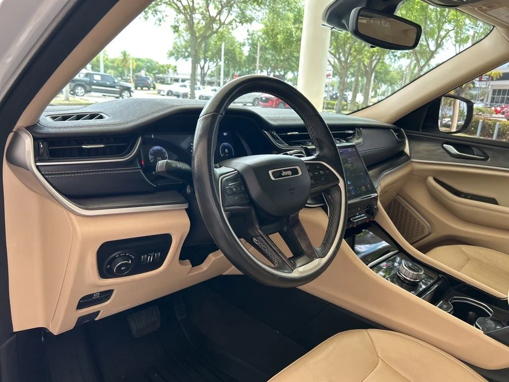 Used 2021 White Jeep Limited image 11