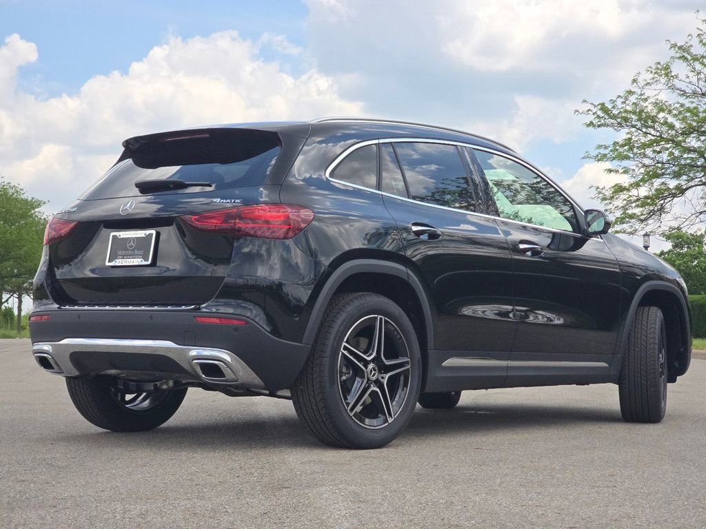New 2026 Cosmos Black Metallic Mercedes-Benz GLA 250 image 54