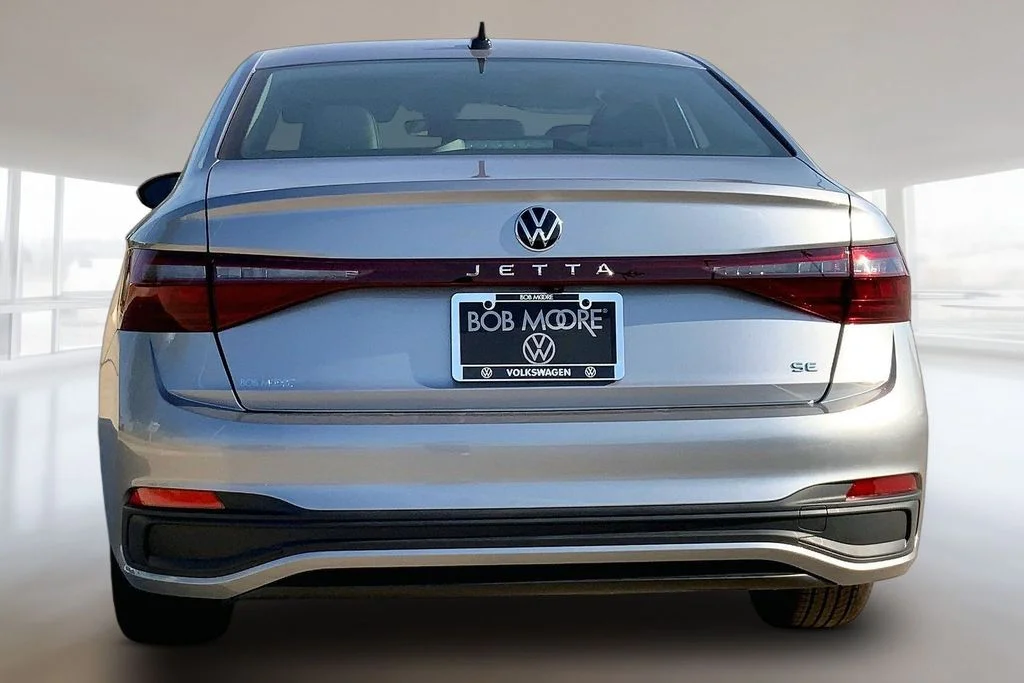 New 2027 Pyrite Silver Metallic Volkswagen 1.5T SE image 4