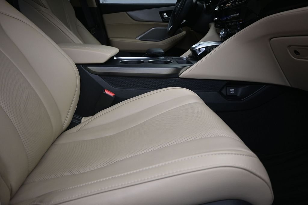 Used 2023 White Acura Technology image 25