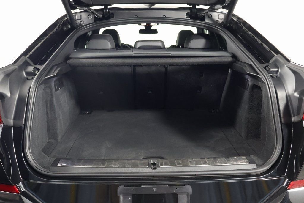 Used 2022 Black Sapphire Metallic BMW xDrive40i image 14