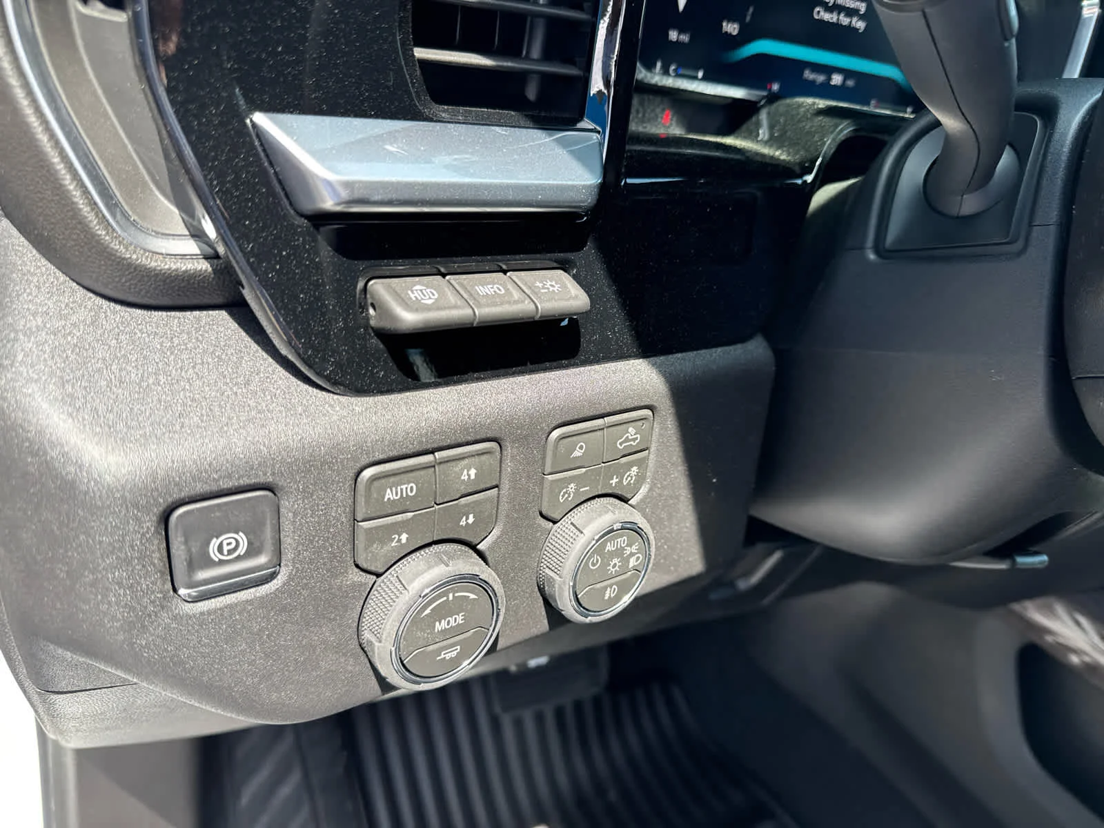 2026 Chevrolet Silverado 3500 HD LTZ - Photo 17