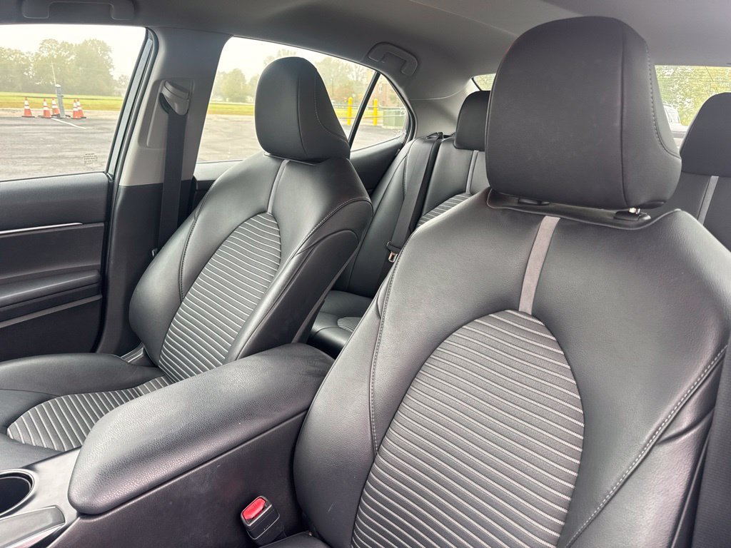 Used 2019 Blue Toyota SE image 10