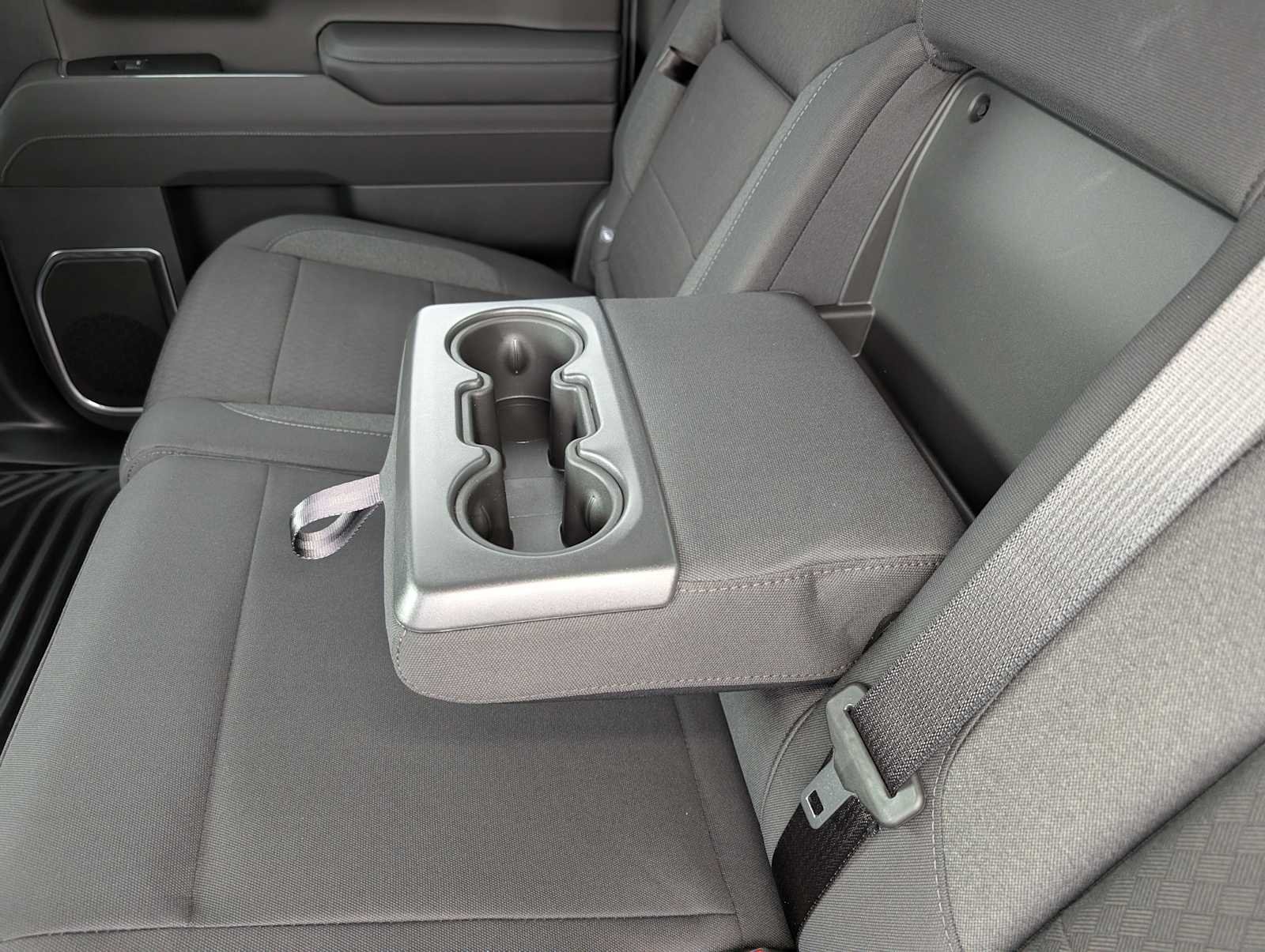 New 2026 Summit White GMC Elevation image 18