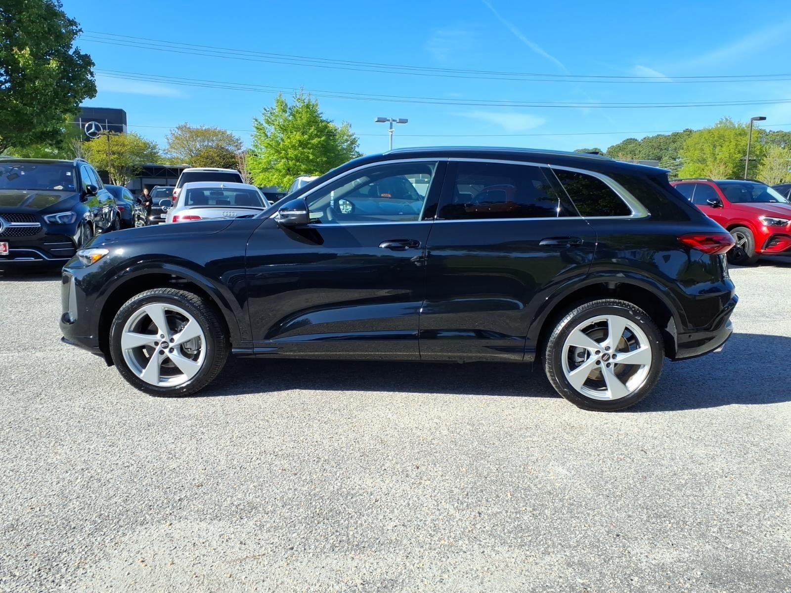 Used 2025 Mythos Black Metallic Audi Premium Plus image 10
