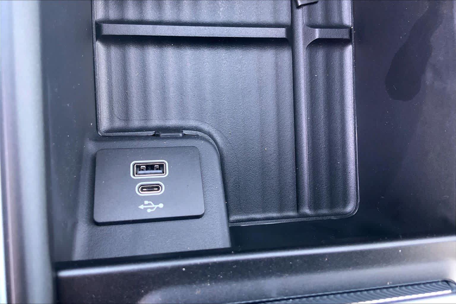 New 2026 Dark Matter Gray Metallic Ford Platinum image 19