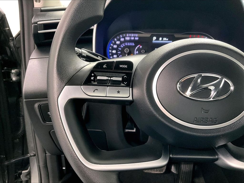 Used 2023 Amazon Gray Hyundai SEL image 22