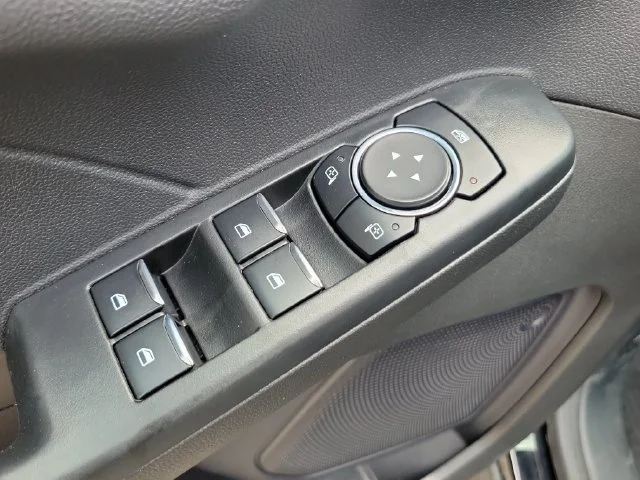 2024 Ford Escape ST-Line - Photo 23