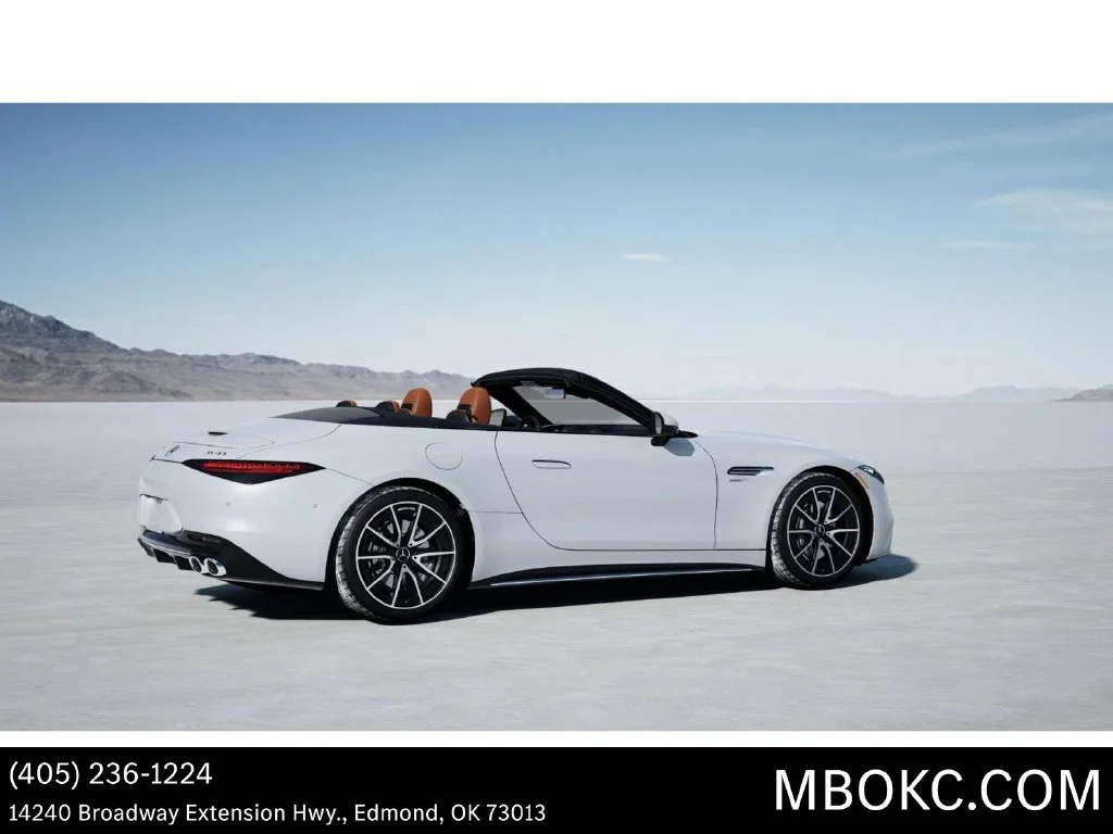 New 2027 MANUFAKTUR Moonlight White Metallic Mercedes-Benz AMG® SL 43 Roadster image 64