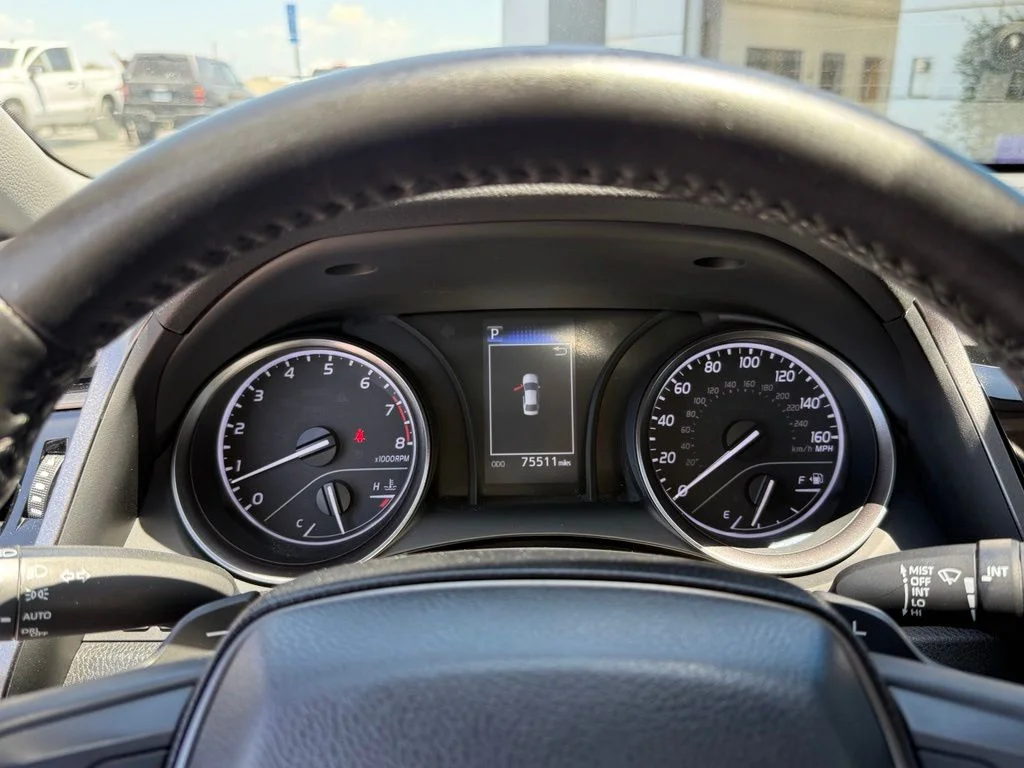 Used 2023 White Toyota SE image 21