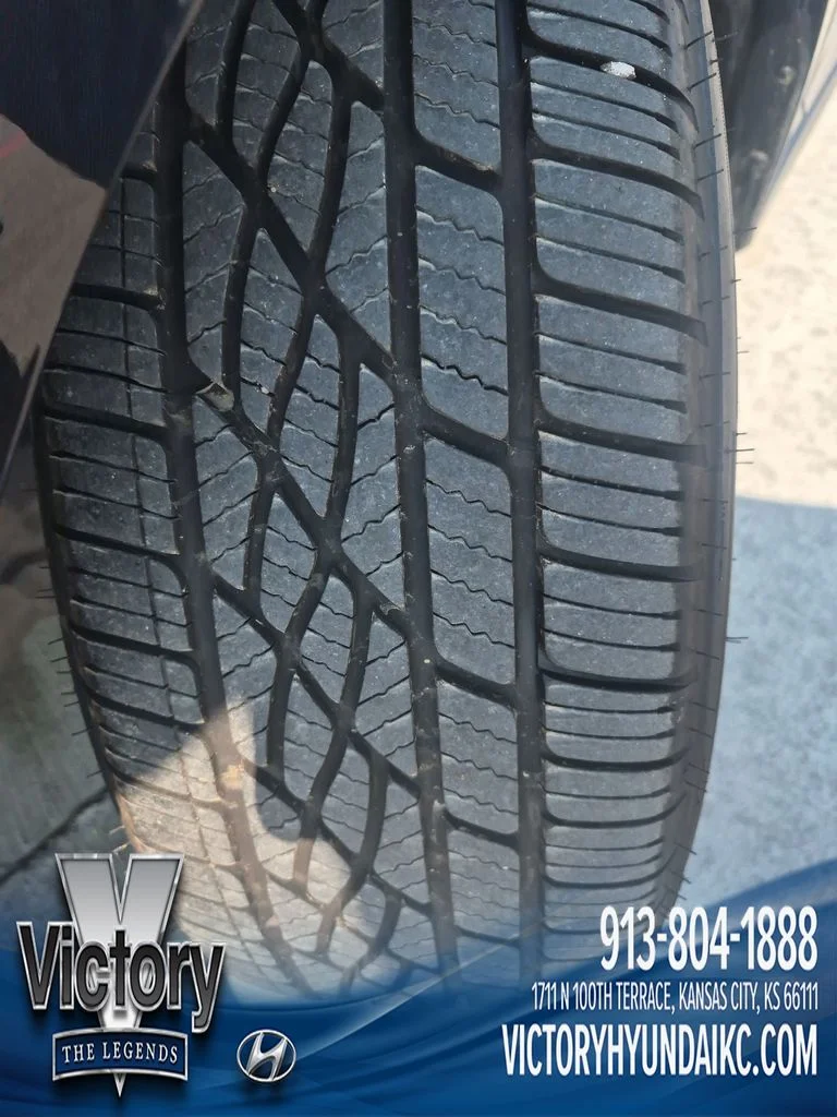 Used 2025 Black Nissan 2.5 SV image 27