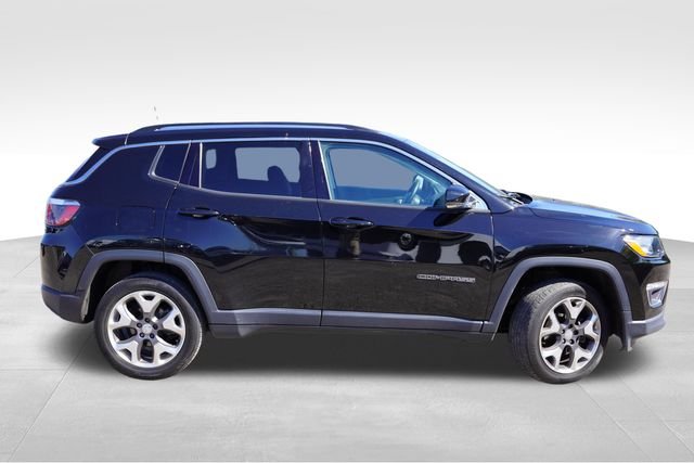 Used 2018 Jeep Compass Limited with VIN 3C4NJDCB8JT100102 for sale in Roseville, MN