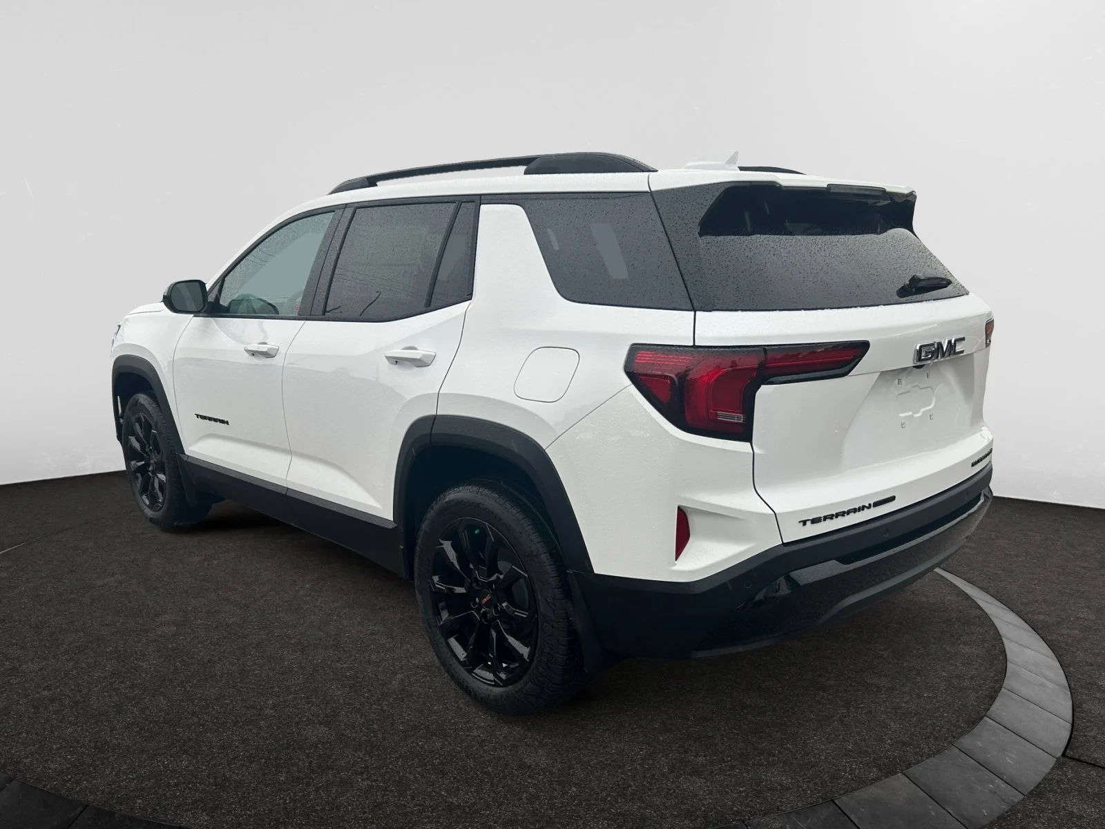 New 2027 Summit White GMC AWD Elevation image 3