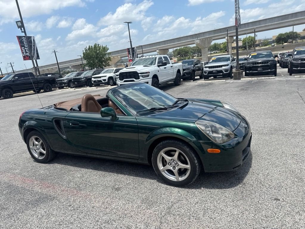 Used 2002 Green Toyota Base image 11