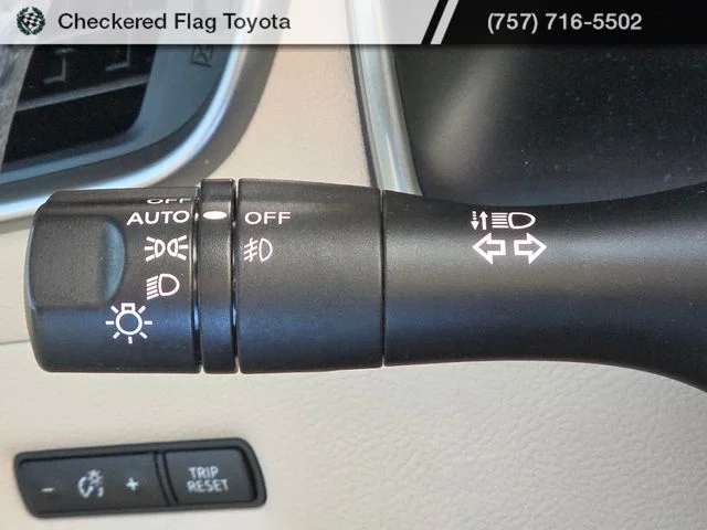 Used 2022 Magnetic Black Pearl Nissan SL image 29