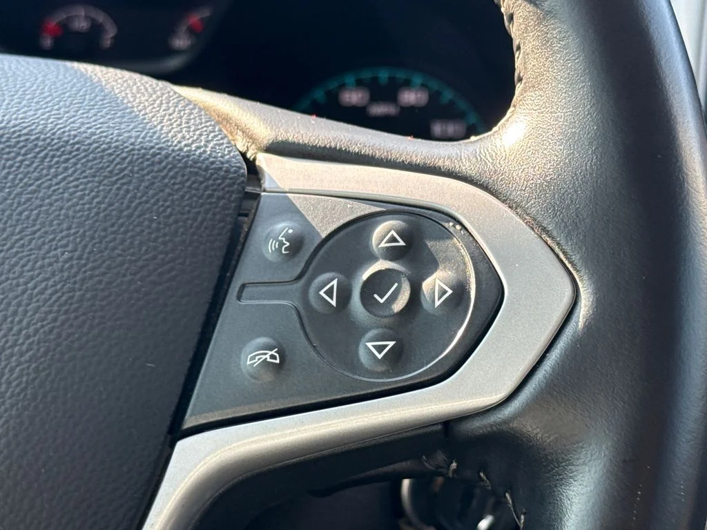 Used 2022 Blue Chevrolet LT image 28