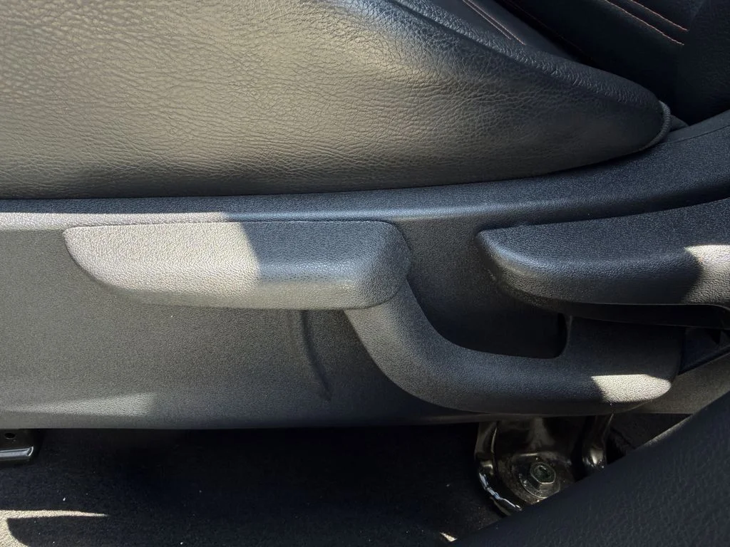 Used 2019 Gray Nissan SR image 27