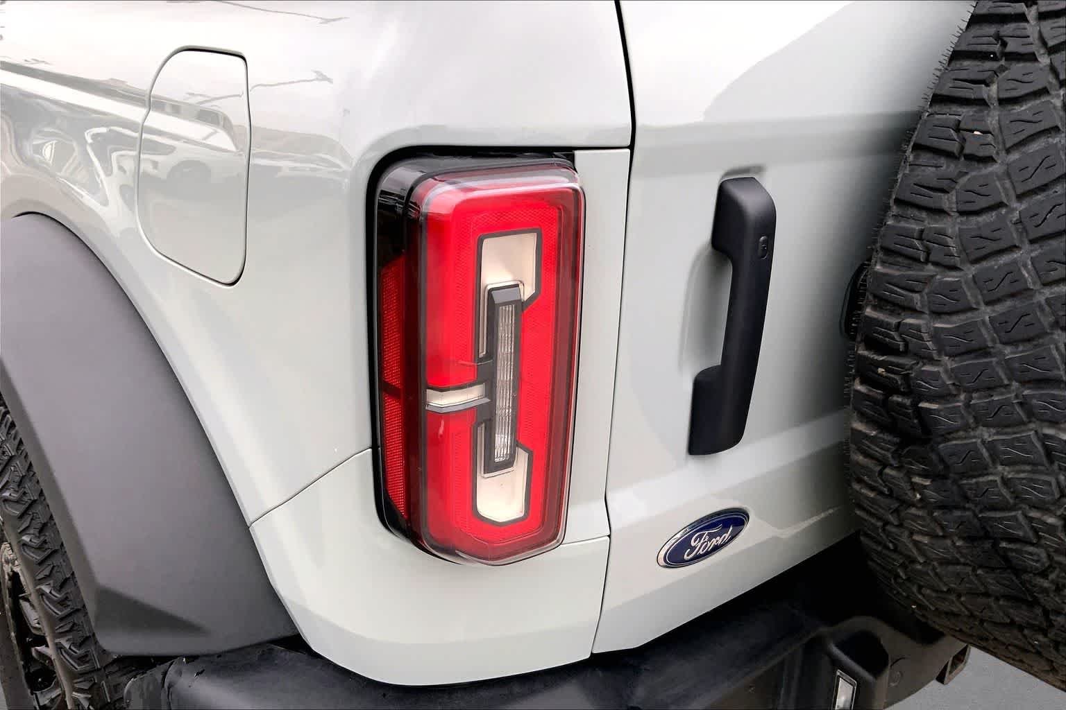 Used 2023 Cactus Gray Ford Wildtrak image 23