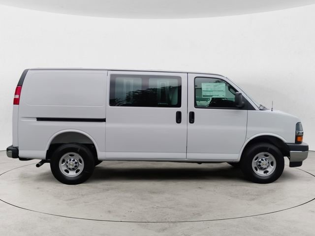 2025 Chevrolet Express Cargo Work Van - Photo 6