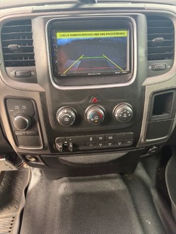 Used 2016 Granite Crystal Metallic Clearcoat Ram Tradesman image 18