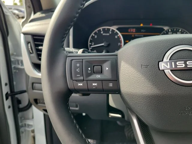 New 2026 Everest White Pearl TriCoat Nissan SV image 11