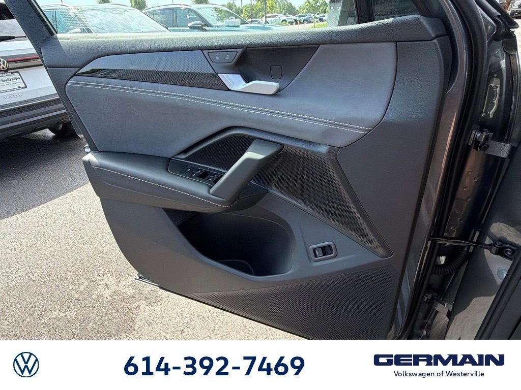 New 2026 Platinum Gray Metallic Volkswagen 2.0T SE R-Line Black image 19