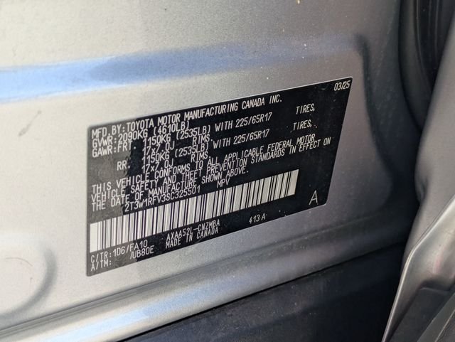 Used 2025 Silver Sky Metallic Toyota XLE image 30