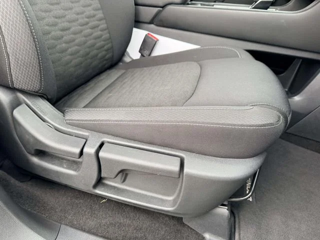 Used 2025 White Nissan SV image 9