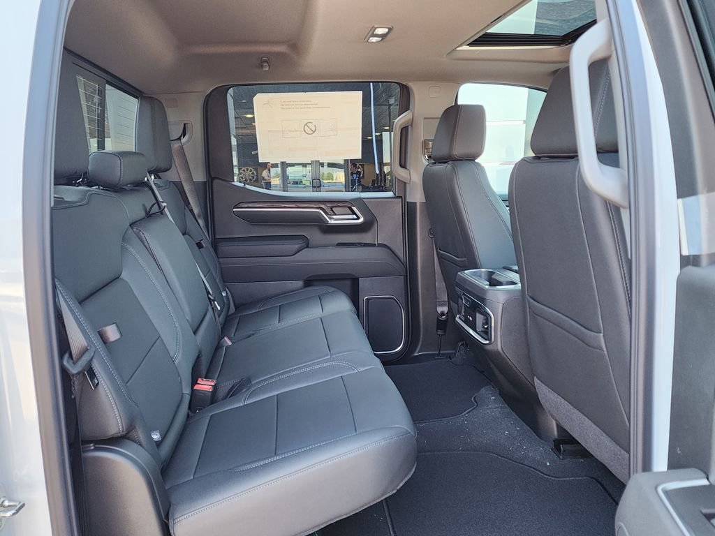2026 GMC Sierra 1500 SLT - Photo 44