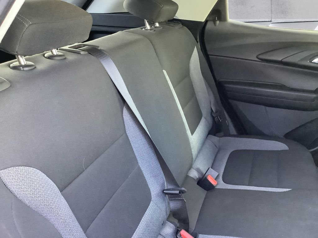 Used 2022 White Chevrolet LT image 16
