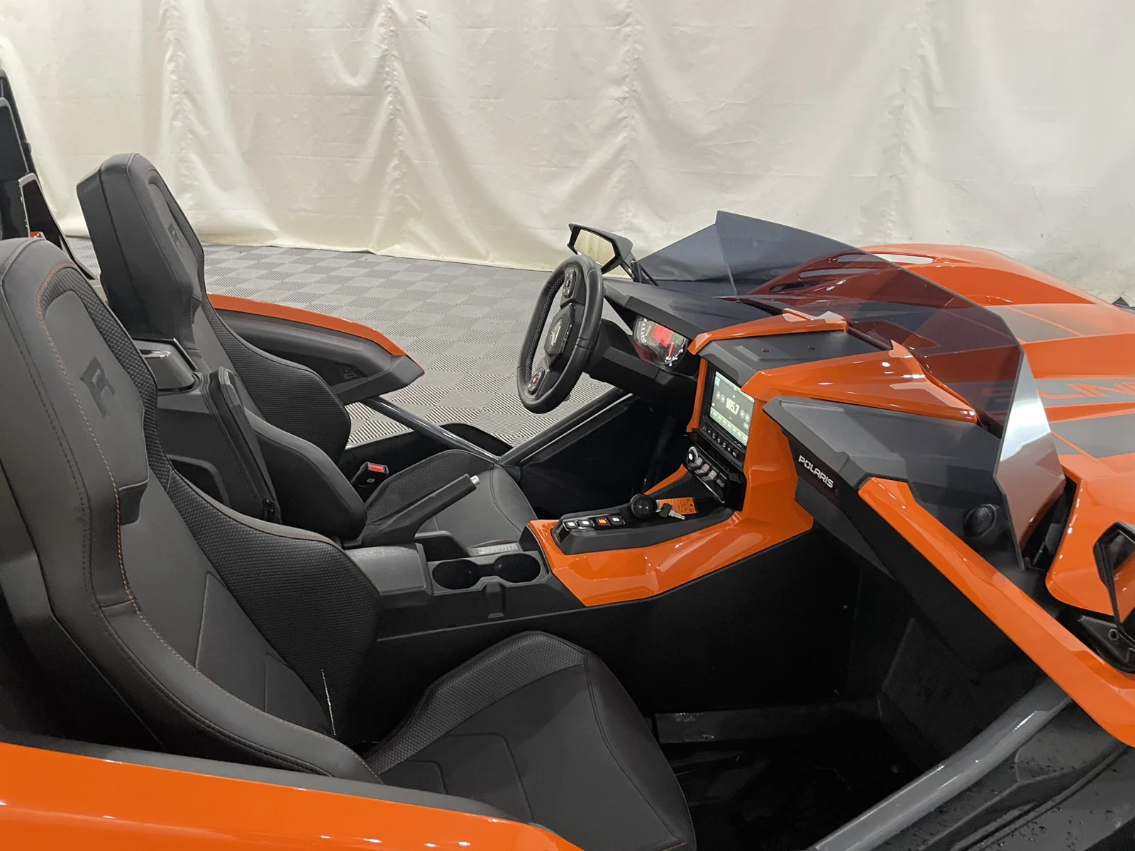 Used 2023 Orange Polaris  image 19