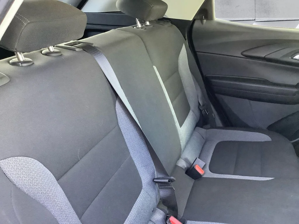 Used 2022 White Chevrolet LT image 16