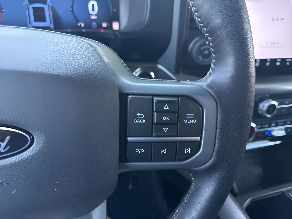 Used 2024 Black Ford LARIAT image 27