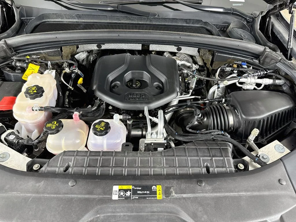 Used 2022 Brown Jeep Overland 4xe image 30