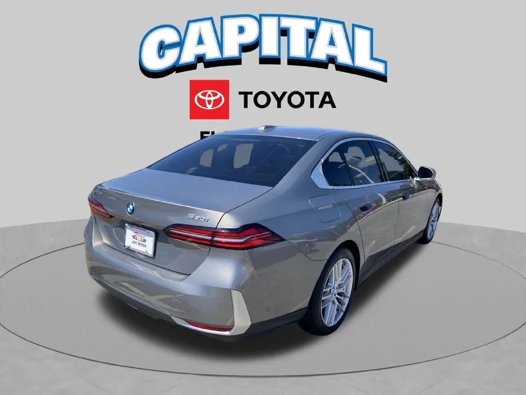 Used 2024 Gray BMW 530i xDrive image 14