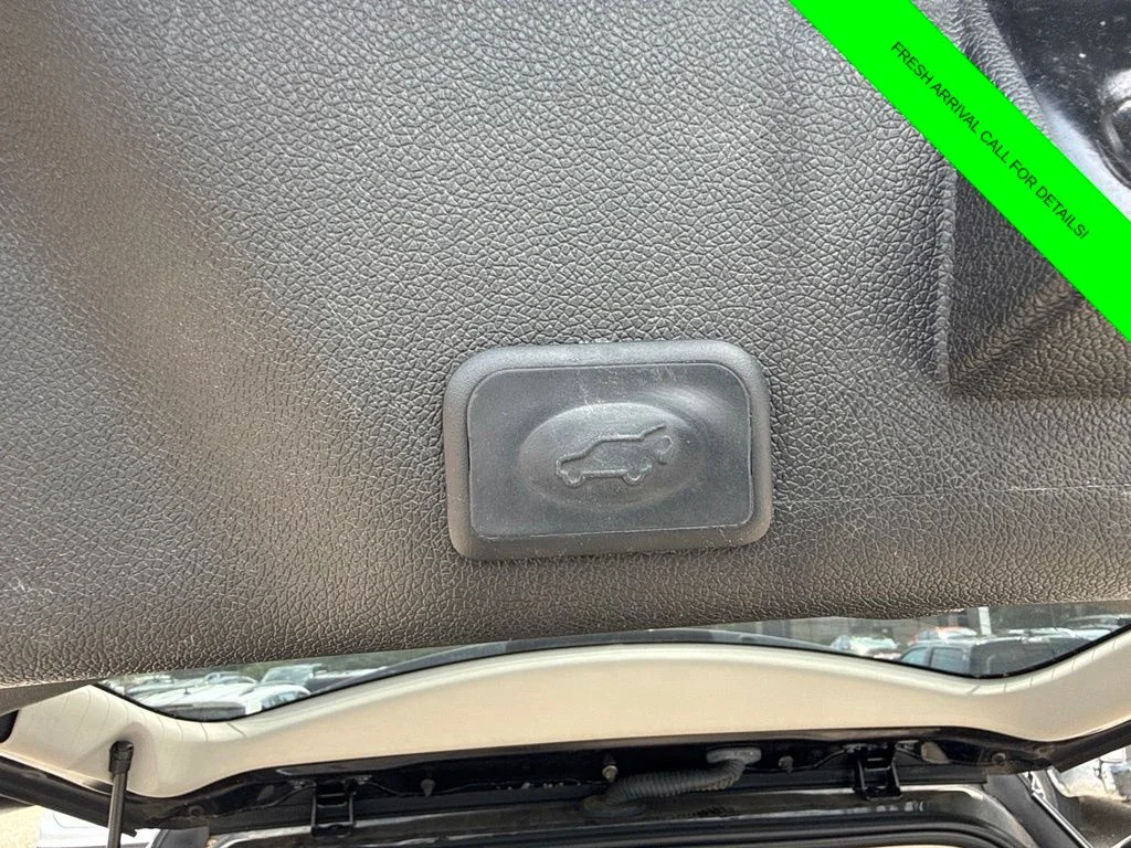 Used 2014 Black GMC Denali image 11