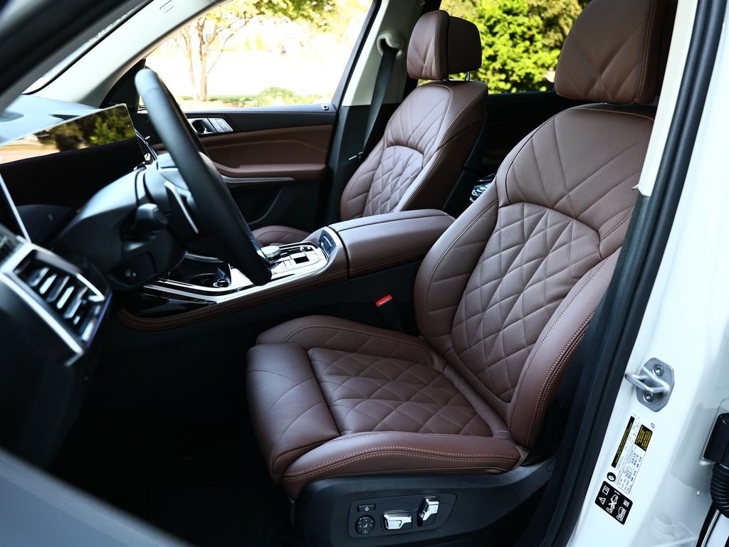 New 2027 Mineral White Metallic BMW xDrive40i image 20