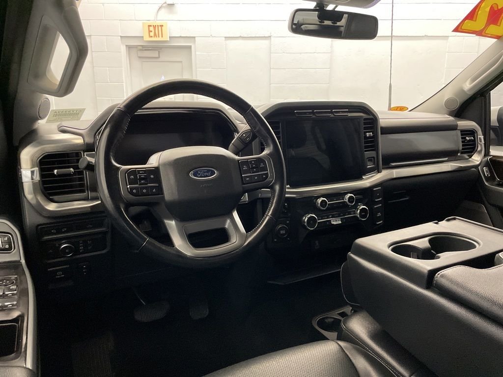 Used 2022 White Ford Lariat image 12