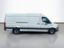 New 2025  Mercedes-Benz Cargo 170 WB image 2