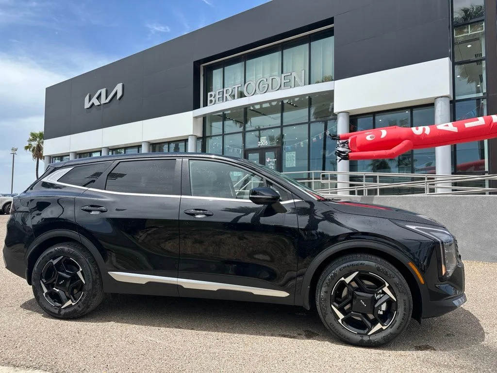 New 2026 Black Kia EX image 4