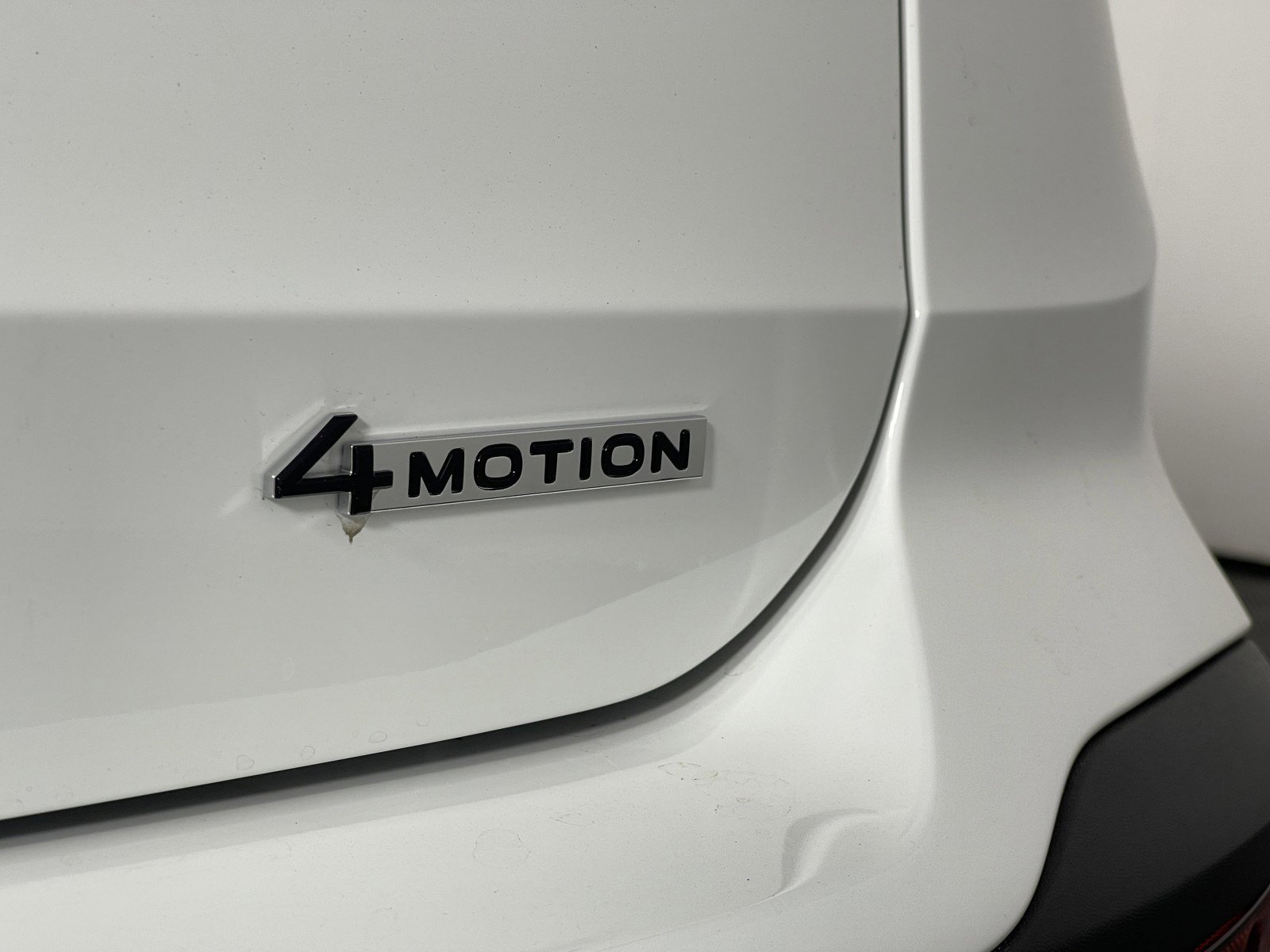 2025 Volkswagen Taos SE Black - Photo 16