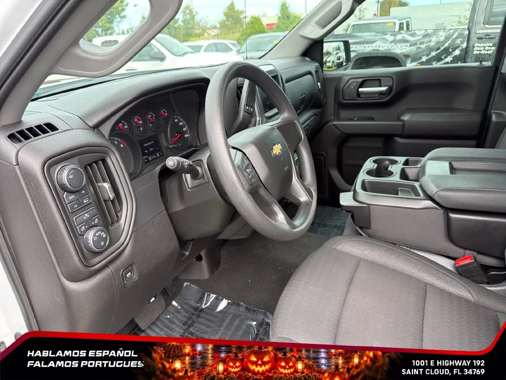 Used 2024 Summit White Chevrolet Custom image 15