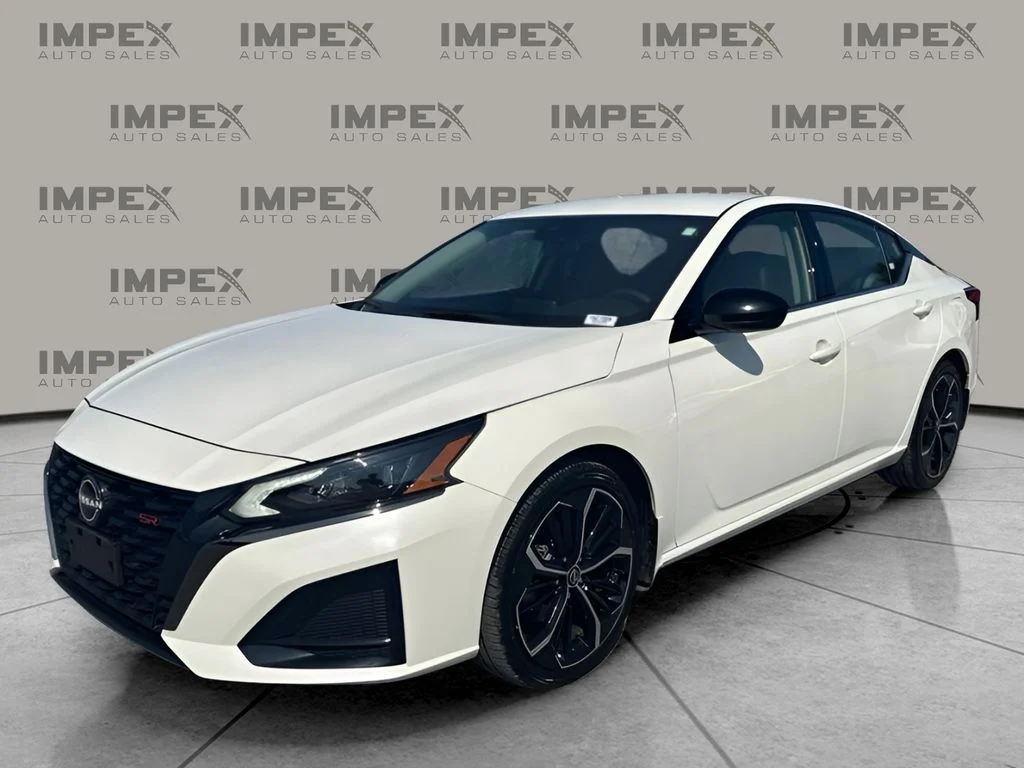Used 2025 White Nissan 2.5 SR image 1
