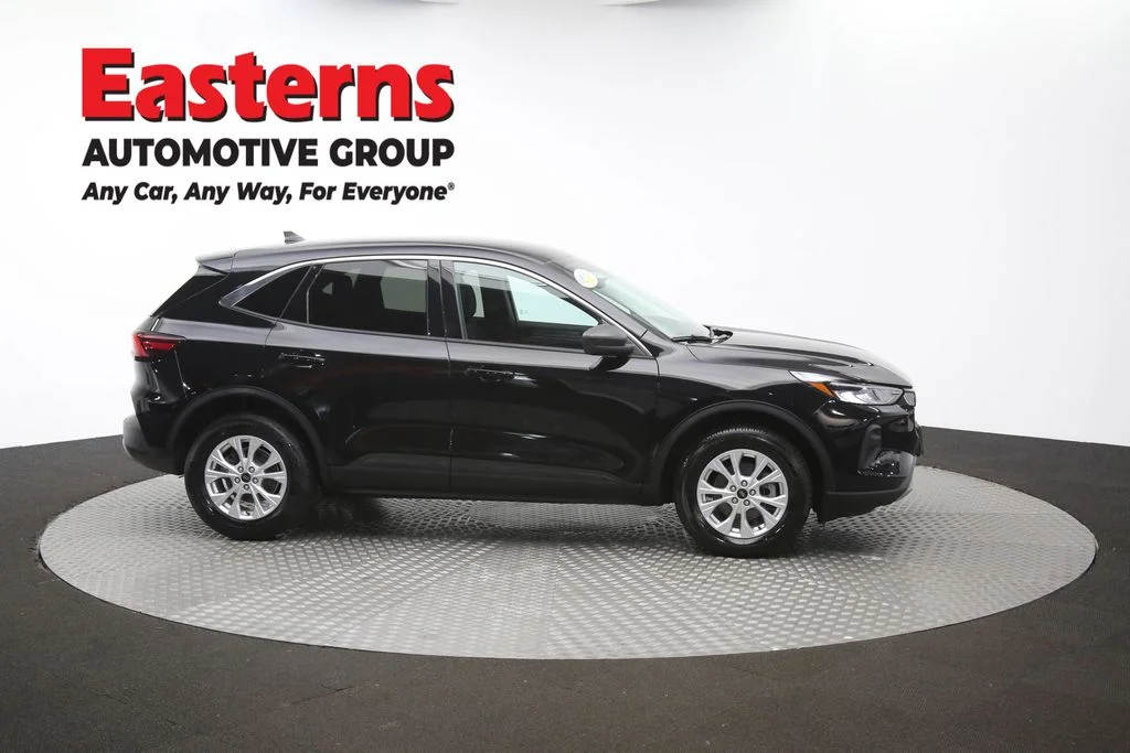 Used 2023 Black Ford Active image 45