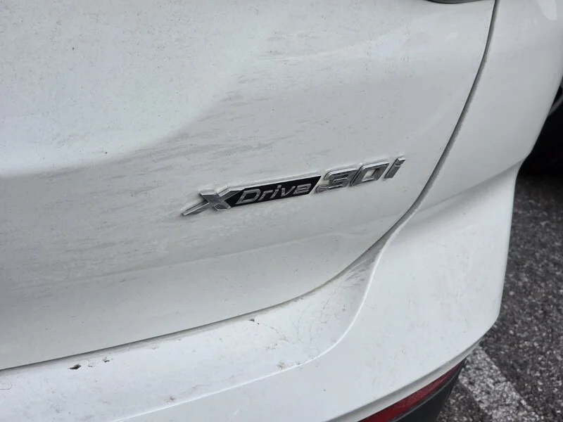 Used 2023 Alpine White BMW XDRIVE30I image 10