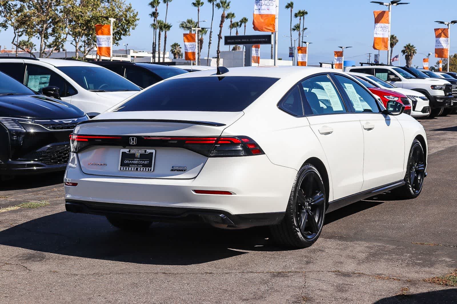 Used 2023 Platinum White Pearl Honda Sport-L image 4